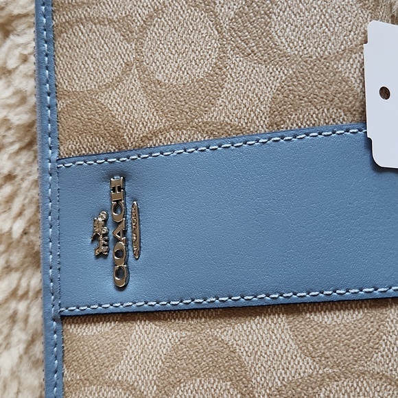 NWT Coach Light Khaki & Pool Leather Accordian Zip Long Wallet 💙🎁 - Picture 3 of 16